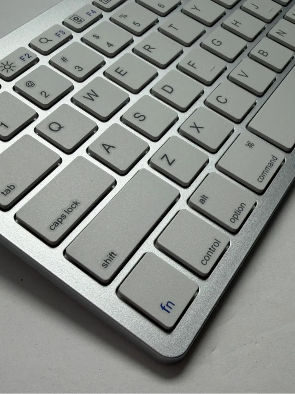 Silver Wireless Bluetooth Keyboard - Slim US Layout